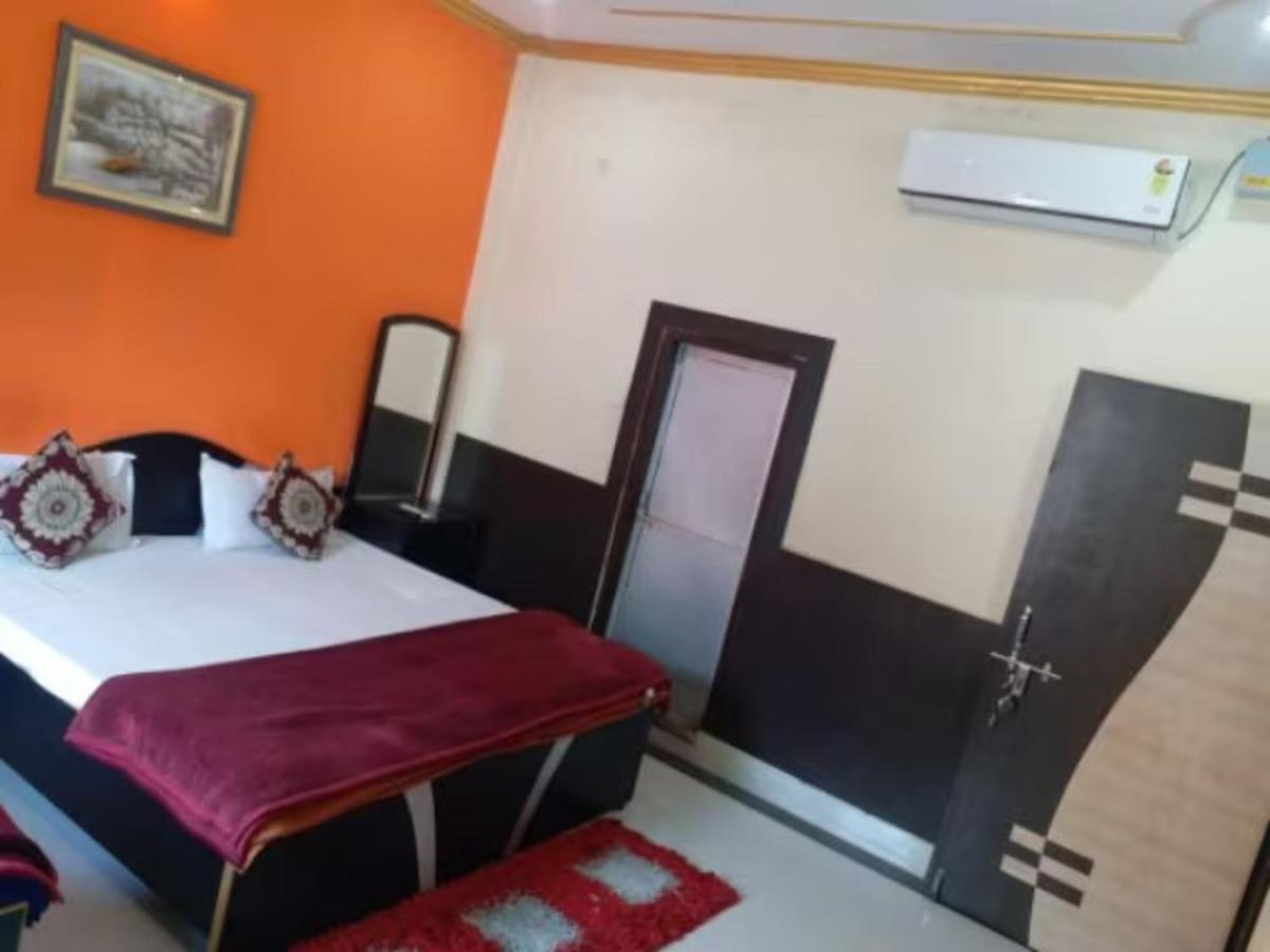 Goroomgo New Ashiyana Palace Benares Buitenkant foto