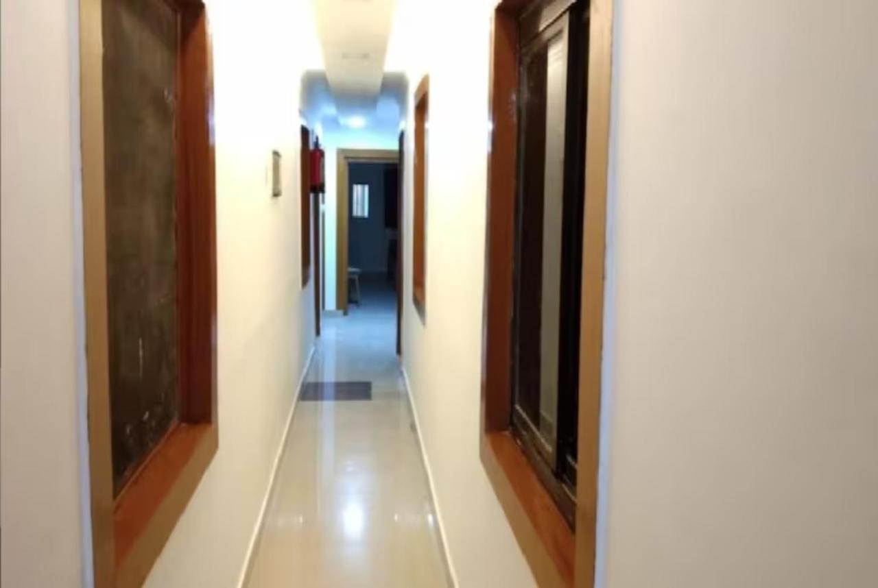 Goroomgo New Ashiyana Palace Benares Buitenkant foto