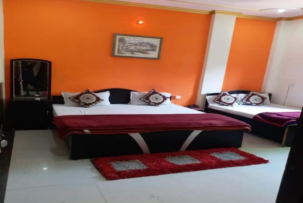 Goroomgo New Ashiyana Palace Benares Buitenkant foto
